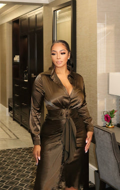 Falling For You Midi Dress | Olive